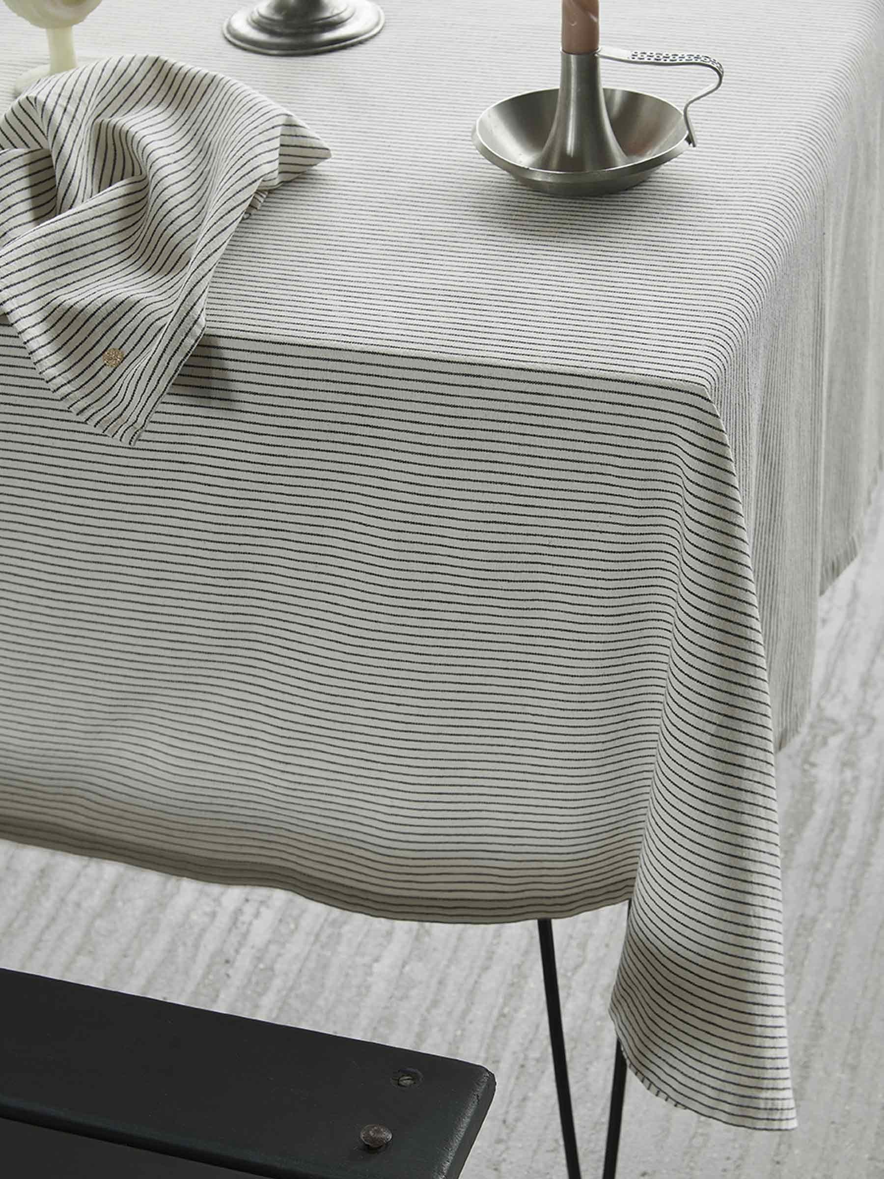 https://www.maisonvivaraise.com/phototheque/hd/3000756000_PS4.jpg